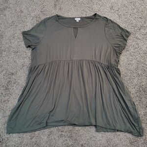 Avenue Green Keyhole Tunic Top